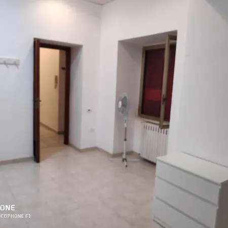 Sopra Dante نابولي